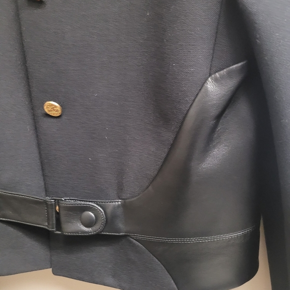 Boxy Jacket - Picture 6 of 8